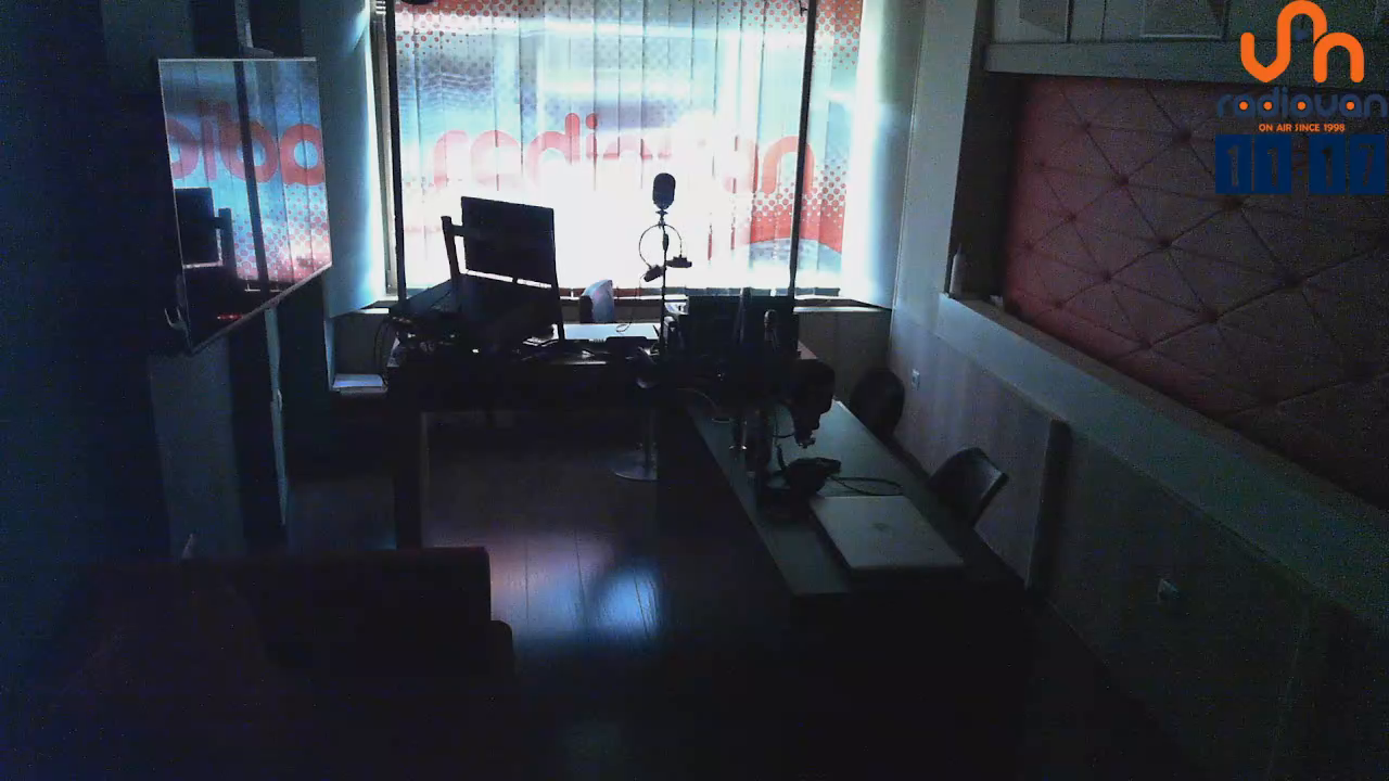 Watch Radio Van 103.0 FM